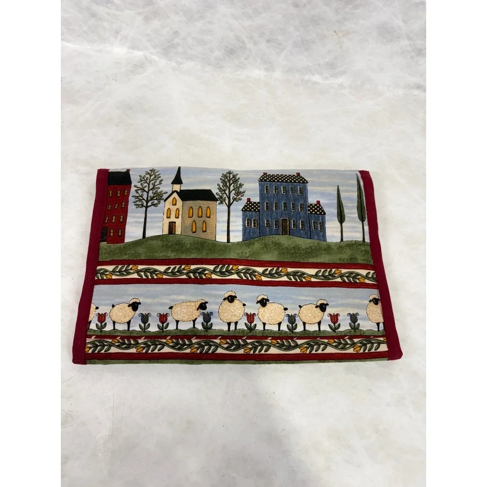Vintage Handmade Quilted Sewing Organizer Folk Art Village Sheep Rooster Clutch